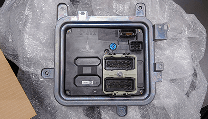 Tesla CybertruckMID VOLTAGE LEFT HAND CONTROLLER