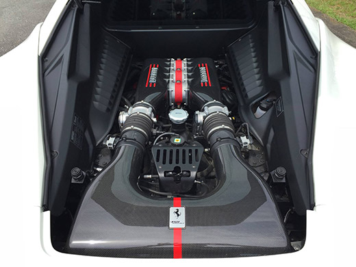 フェラーリ 458 スペチアーレ ノヴィテック　エンジンルーム