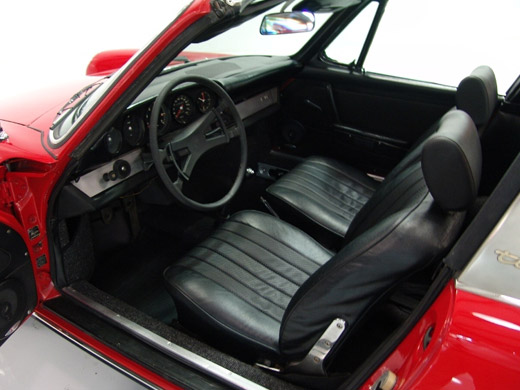 ポルシェ 912 タルガ　運転席・助手席