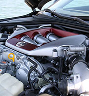 日産GT-R プレミアムエディション　エンジンルーム