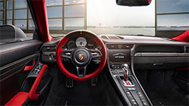 PORSCHE 911 GT2 RS 内装